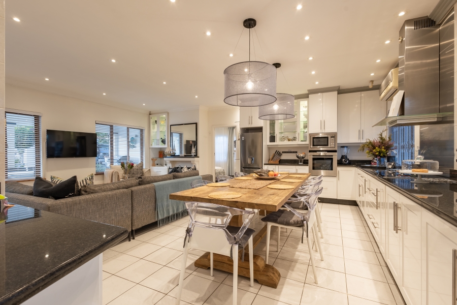 4 Bedroom Property for Sale in Lower Robberg Western Cape